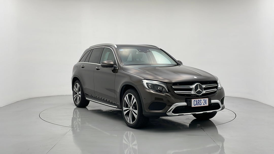 Right Front Diagonal (45- Degree) View