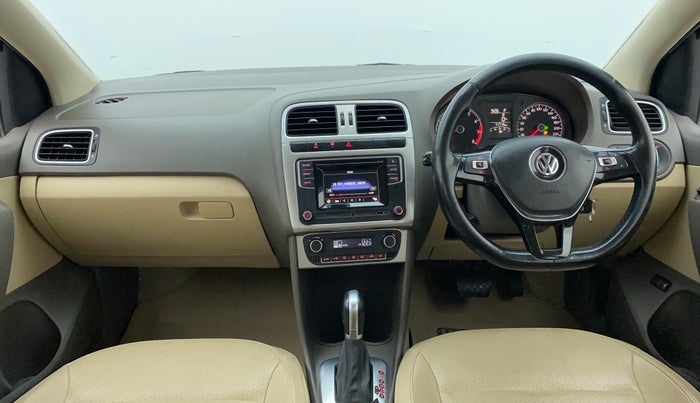 2017 Volkswagen Vento HIGHLINE PETROL AT, Petrol, Automatic, 71,715 km, Dashboard