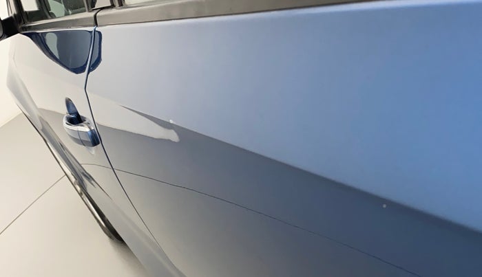 2017 Volkswagen Vento HIGHLINE PETROL AT, Petrol, Automatic, 71,715 km, Rear left door - Slightly dented