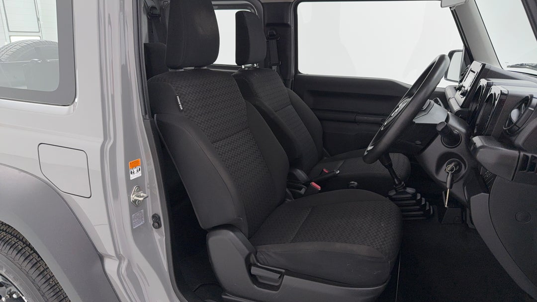 2022 Suzuki Jimny Lite, Manual, 64435 km, Right Side Front Door Cabin View