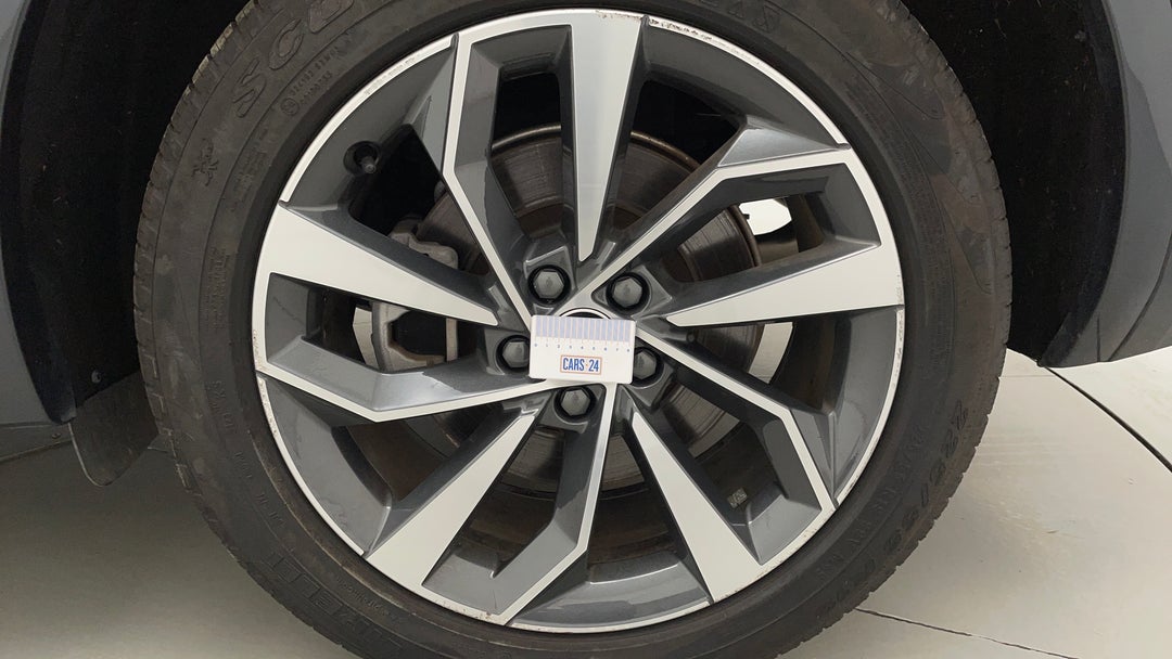 Wheels Rim Rear LHS Gutter Rash