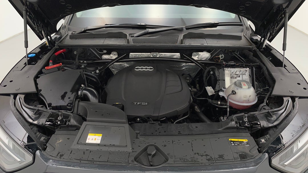 Open Bonnet (Engine)