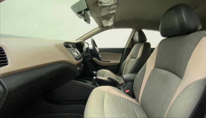 2015 Hyundai Elite i20 ASTA 1.2, Petrol, Manual, 71,871 km, Right Side Front Door Cabin