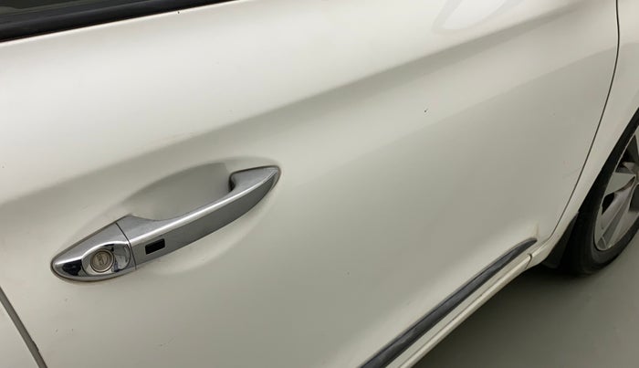 2015 Hyundai Elite i20 ASTA 1.2, Petrol, Manual, 71,871 km, Driver-side door - Minor scratches