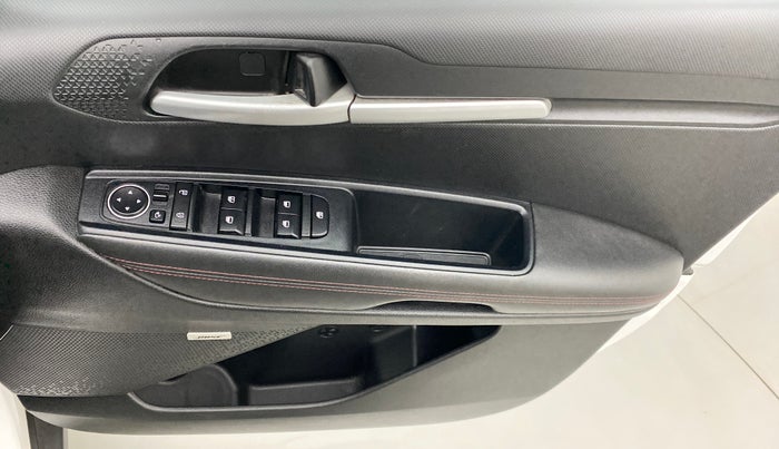 2020 KIA SONET GTX PLUS DCT 1.0, Petrol, Automatic, 15,254 km, Driver Side Door Panels Control