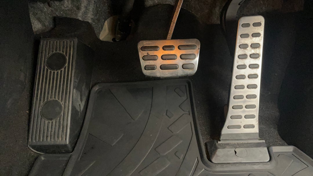 2019 Kia Sorento Gt-line (4x4), Automatic, 111726 km, Pedals and Footmat