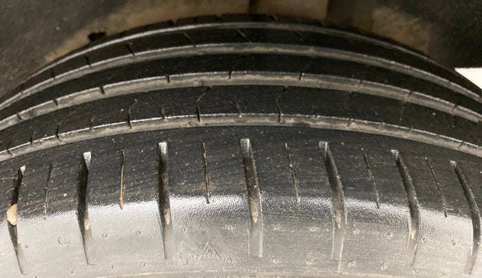 2019 Maruti Baleno ALPHA CVT PETROL 1.2, Petrol, Automatic, 26,674 km, Left Rear Tyre Tread