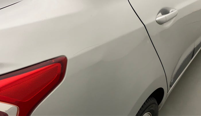 2014 Hyundai Xcent S 1.2, Petrol, Manual, 39,145 km, Right quarter panel - Slightly dented