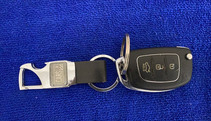2014 Hyundai Xcent S 1.2, Petrol, Manual, 39,145 km, Key Close Up