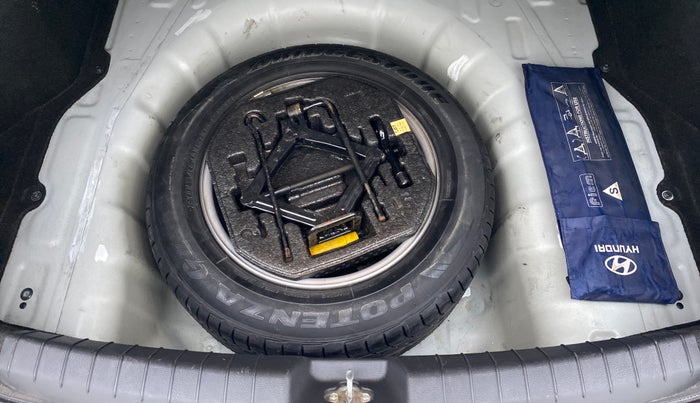 2017 Hyundai New Elantra 2.0 S MT, Petrol, Manual, 33,377 km, Spare Tyre