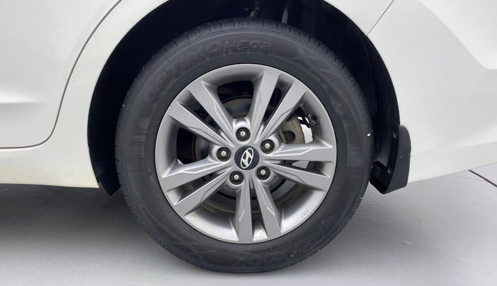 2017 Hyundai New Elantra 2.0 S MT, Petrol, Manual, 33,377 km, Left Rear Wheel