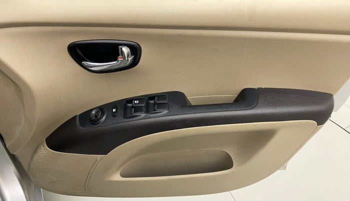 2011 Hyundai i10 SPORTZ 1.2, Petrol, Manual, 54,234 km, Driver Side Door Panels Control