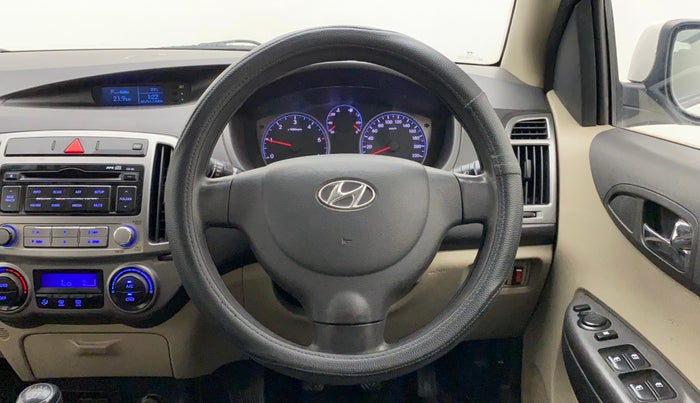 2013 Hyundai i20 MAGNA (O) 1.4 CRDI, Diesel, Manual, 94,378 km, Steering Wheel Close Up