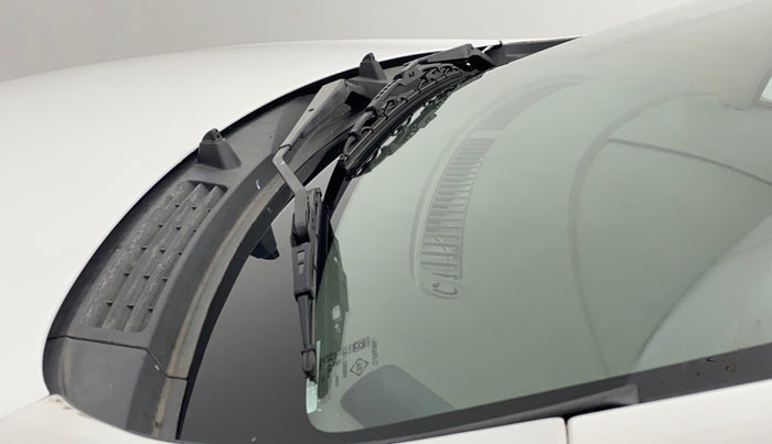 2014 Maruti Ertiga VXI CNG, CNG, Manual, 60,962 km, Front windshield - Wiper nozzle not functional