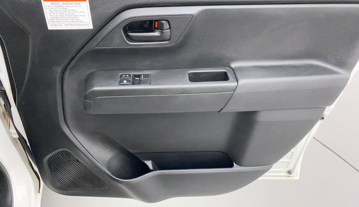 2019 Maruti New Wagon-R LXI CNG (O) 1.0, CNG, Manual, 49,189 km, Driver Side Door Panels Control