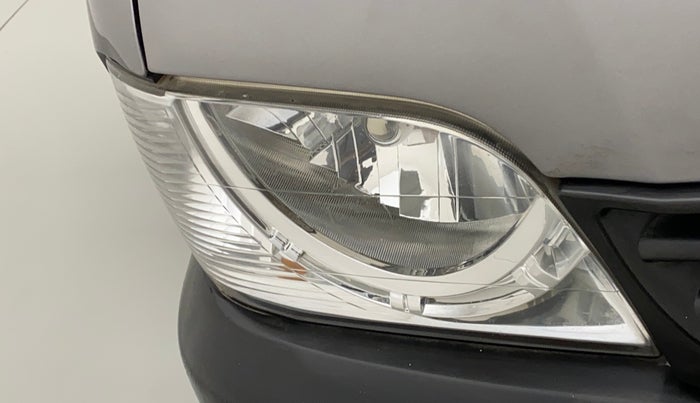 2011 Maruti Eeco 5 STR, Petrol, Manual, 1,08,772 km, Right headlight - Minor scratches