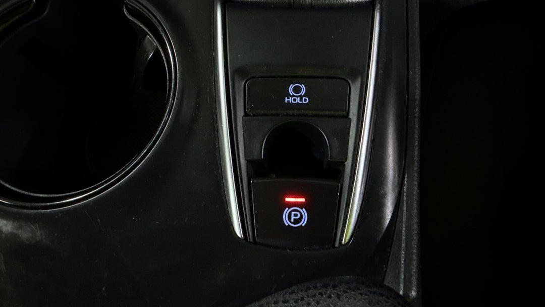2019 Toyota Camry Ascent, Automatic, 95702 km, Handbrake