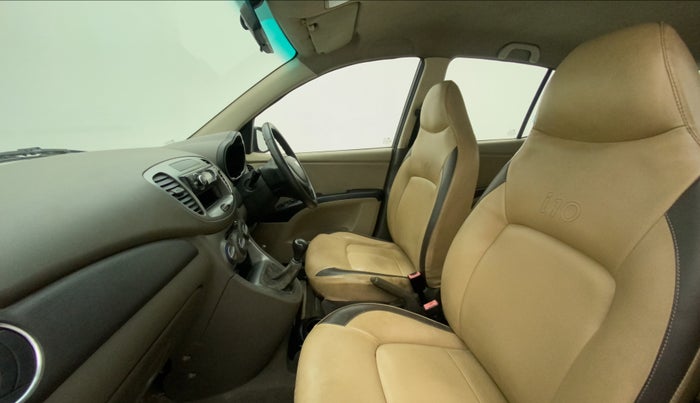 2011 Hyundai i10 MAGNA 1.2, Petrol, Manual, 1,20,084 km, Right Side Front Door Cabin