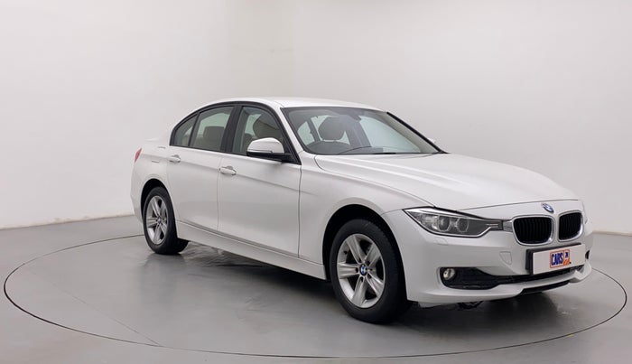 2015 BMW 3 Series 320D, Diesel, Automatic, 34,232 km, Right Front Diagonal