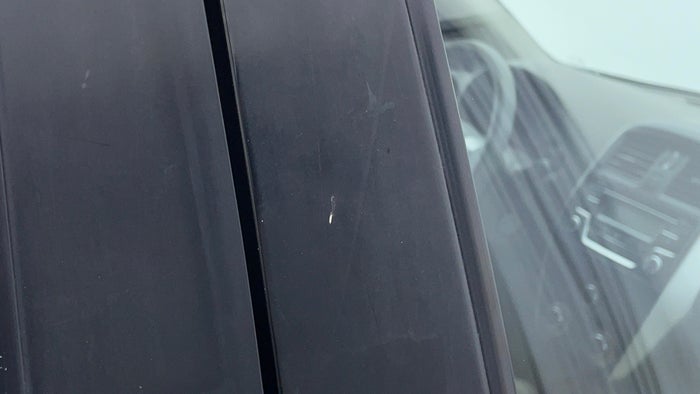 Nissan Sunny-Door RHS Front Scratched