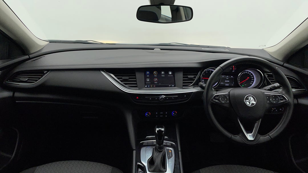 2020 Holden Commodore Lt, Automatic, 31395 km, Dashboard View