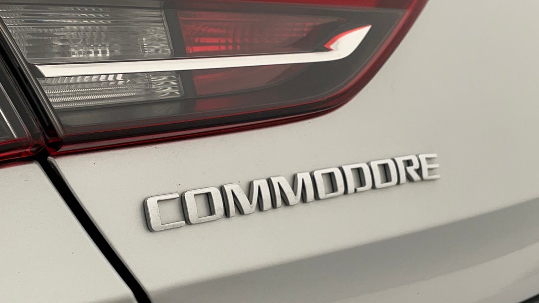 2020 Holden Commodore Lt, Automatic, 31395 km, Badge (Boot Left Side)