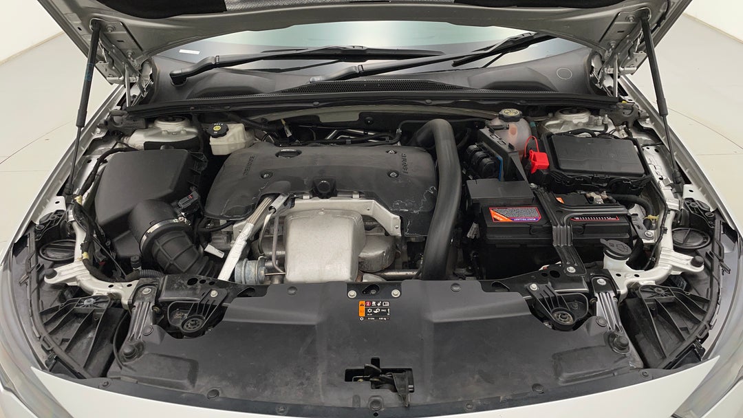 2020 Holden Commodore Lt, Automatic, 31395 km, Open Bonnet (Engine)