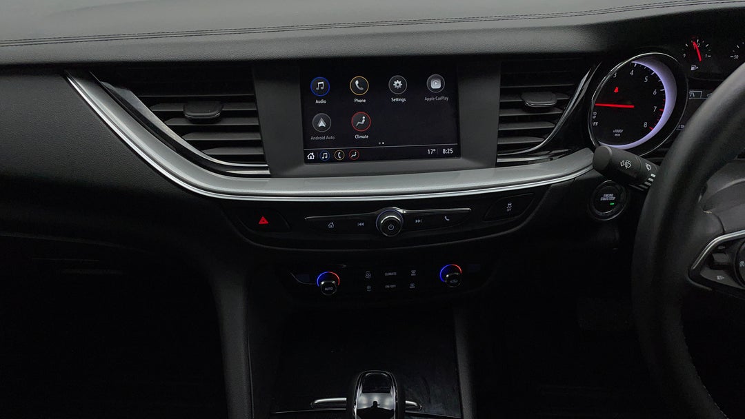 2020 Holden Commodore Lt, Automatic, 31395 km, Center Console
