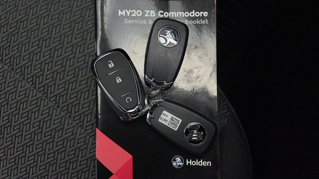 2020 Holden Commodore Lt, Automatic, 31395 km, Key Close-up