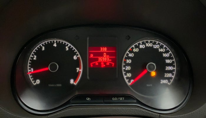 2013 Volkswagen Vento HIGHLINE 1.6 MPI, Petrol, Manual, 36,982 km, Odometer Image