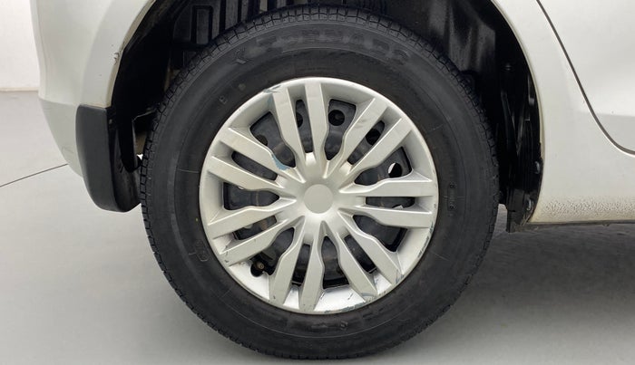 2015 Maruti Swift VXI, Petrol, Manual, 47,581 km, Right Rear Wheel