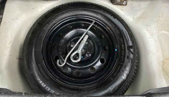 2015 Maruti Swift VXI, Petrol, Manual, 47,581 km, Spare Tyre