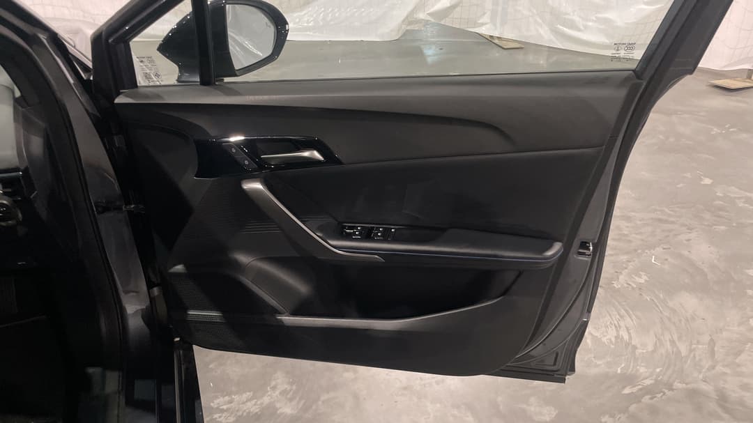 2023 MG Mg4 Essence 64, Automatic, 31546 km, Speaker View
