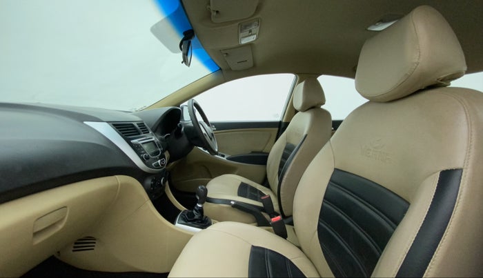 2011 Hyundai Verna FLUIDIC 1.4 VTVT, Petrol, Manual, 65,062 km, Right Side Front Door Cabin