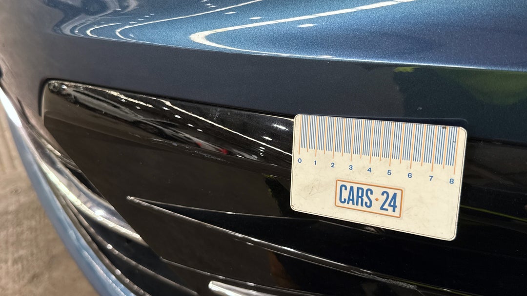 2018 Volkswagen Tiguan Allspace 162 Tsi Highline, Automatic, 82568 km, Bumper Front Scratch