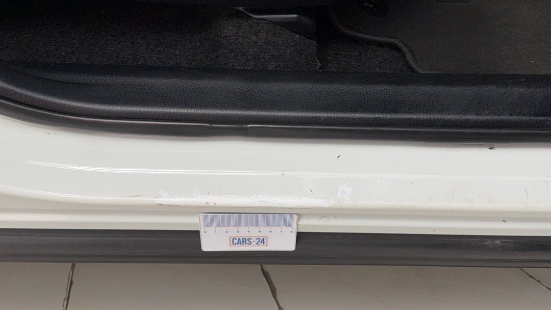 Door Sills Front RHS Scratch