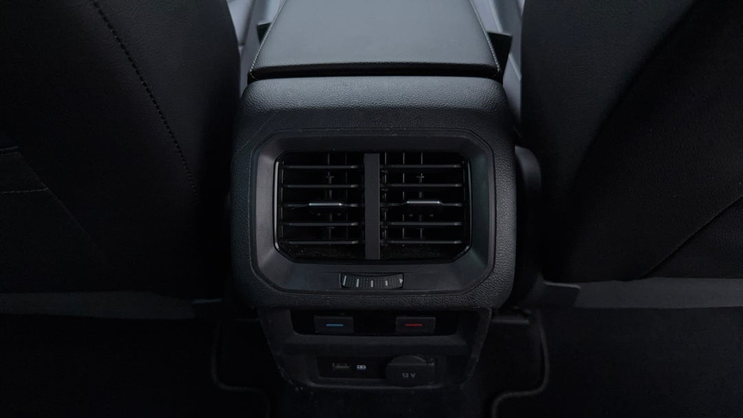 Rear A/C Vent