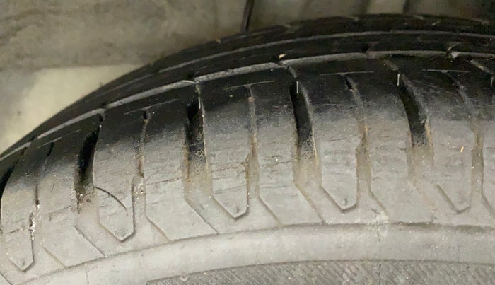 2018 Hyundai Elite i20 ASTA 1.2 (O), Petrol, Manual, 48,575 km, Left Rear Tyre Tread