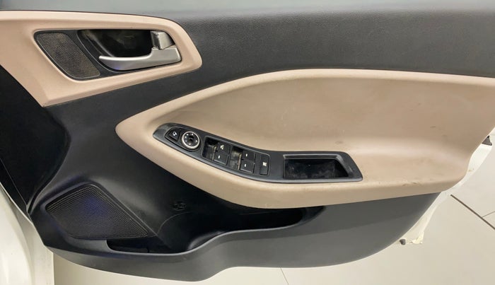 2018 Hyundai Elite i20 ASTA 1.2 (O), Petrol, Manual, 48,575 km, Driver Side Door Panels Control