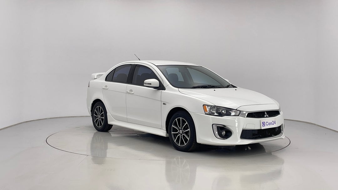 2017 Mitsubishi Lancer Es Sport, Automatic, 104203 km, Right Front Diagonal (45- Degree) View
