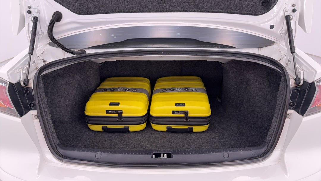 2017 Mitsubishi Lancer Es Sport, Automatic, 104203 km, Boot Inside View with Luggage