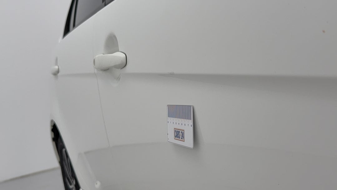 2017 Mitsubishi Lancer Es Sport, Automatic, 104203 km, Doors Front RHS Dent