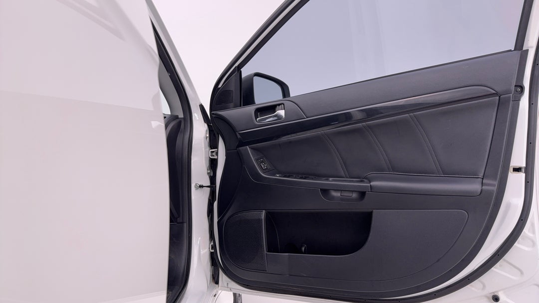 2017 Mitsubishi Lancer Es Sport, Automatic, 104203 km, Speaker View