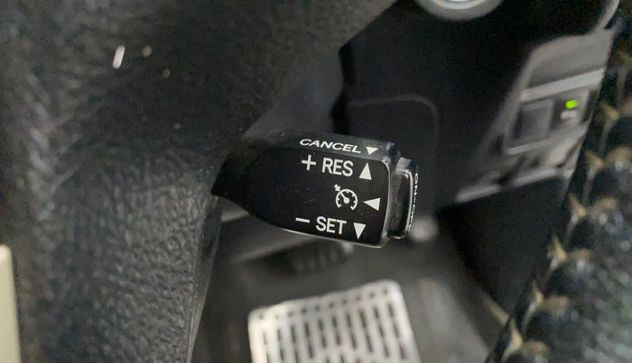 2016 Toyota Innova Crysta 2.7 ZX AT 7 STR, Petrol, Automatic, 90,064 km, Adaptive Cruise Control