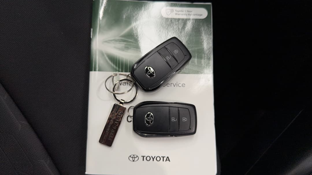 2024 Toyota Corolla Ascent Sport + Conv Pk Hybrid, Automatic, 18159 km, Key Close-up