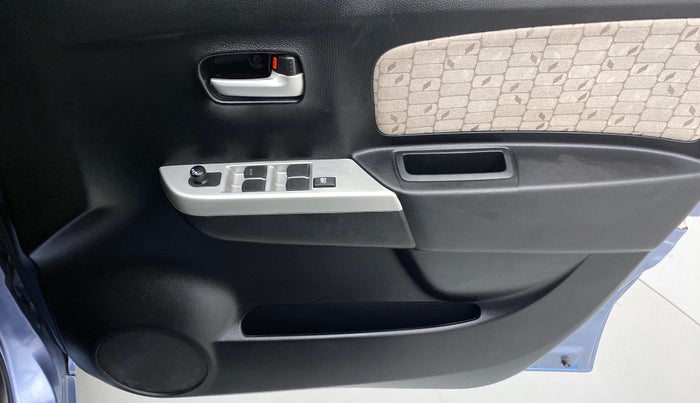 2016 Maruti Wagon R 1.0 VXI, Petrol, Manual, 31,944 km, Driver Side Door Panels Control
