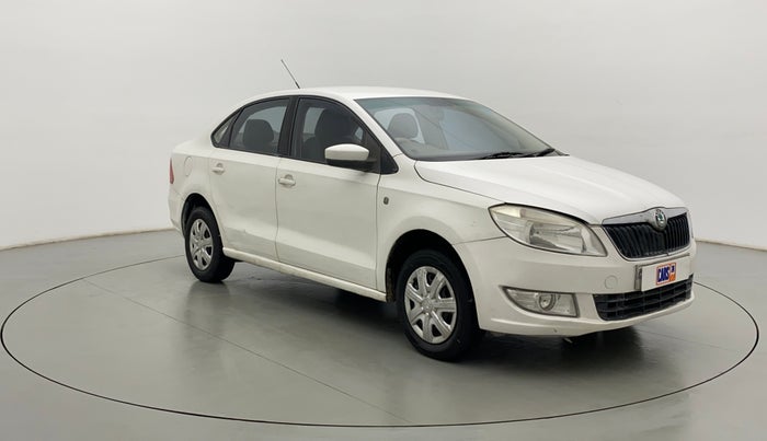 2012 Skoda Rapid 1.6 MPI AT AMBITION PLUS, Petrol, Automatic, 40,902 km, Right Front Diagonal