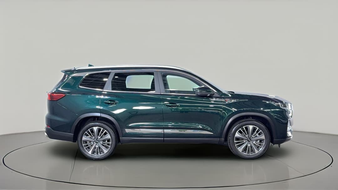 2024 Chery Tiggo 8 Pro Max Ultimate AWD, Automatic, 15846 km, Right Side View