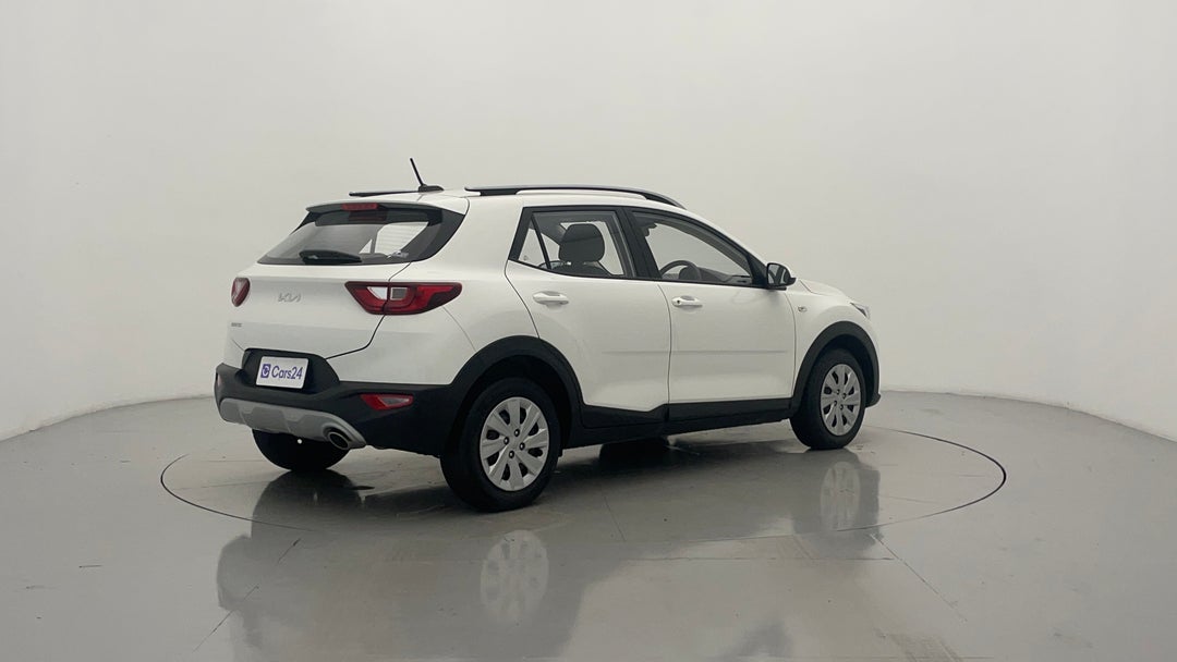 Right Back Diagonal (45- Degree) View