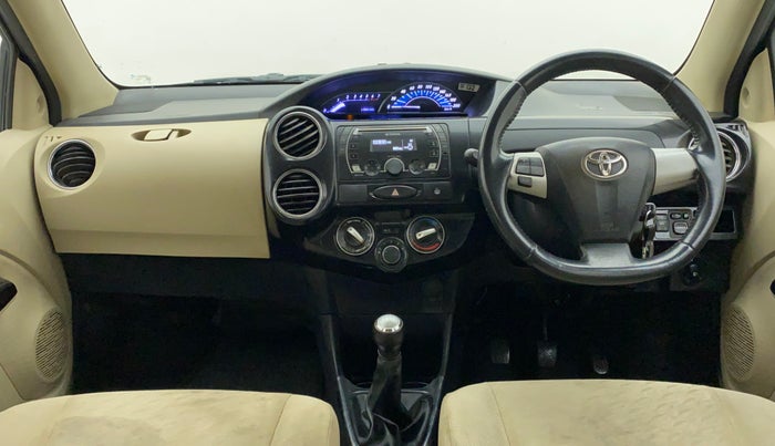 2019 Toyota Etios Liva VX DUAL TONE, Petrol, Manual, 27,088 km, Dashboard